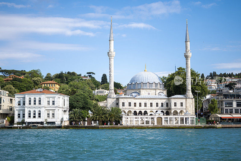 Mosque from beautiful city is İstanbul, Turkey